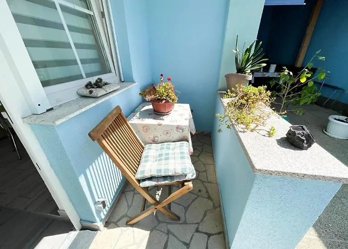 Cozy Seaside In Jadranovo, 24 Sqm, Ocean View Jadranovo