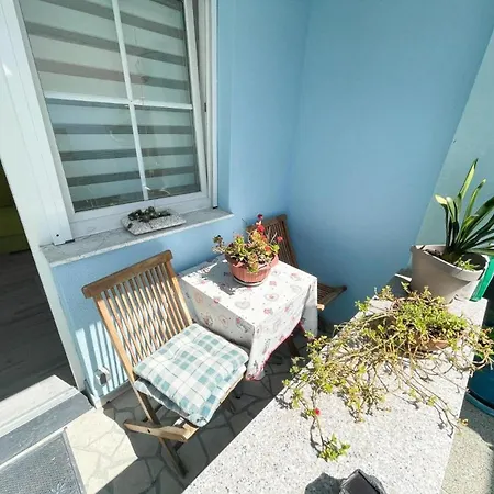 Cozy Seaside In Jadranovo, 24 Sqm, Ocean View Jadranovo