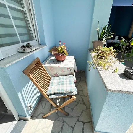 Cozy Seaside In Jadranovo, 24 Sqm, Ocean View Apartment Jadranovo